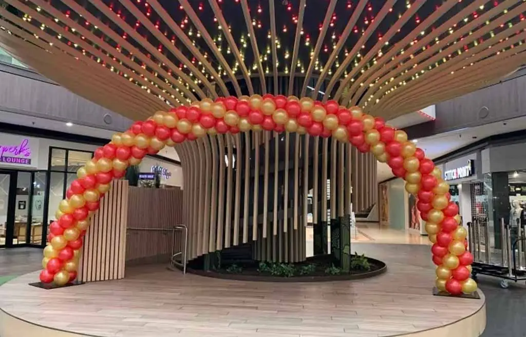 Balloon Arrangements & Arches - Event Rentals